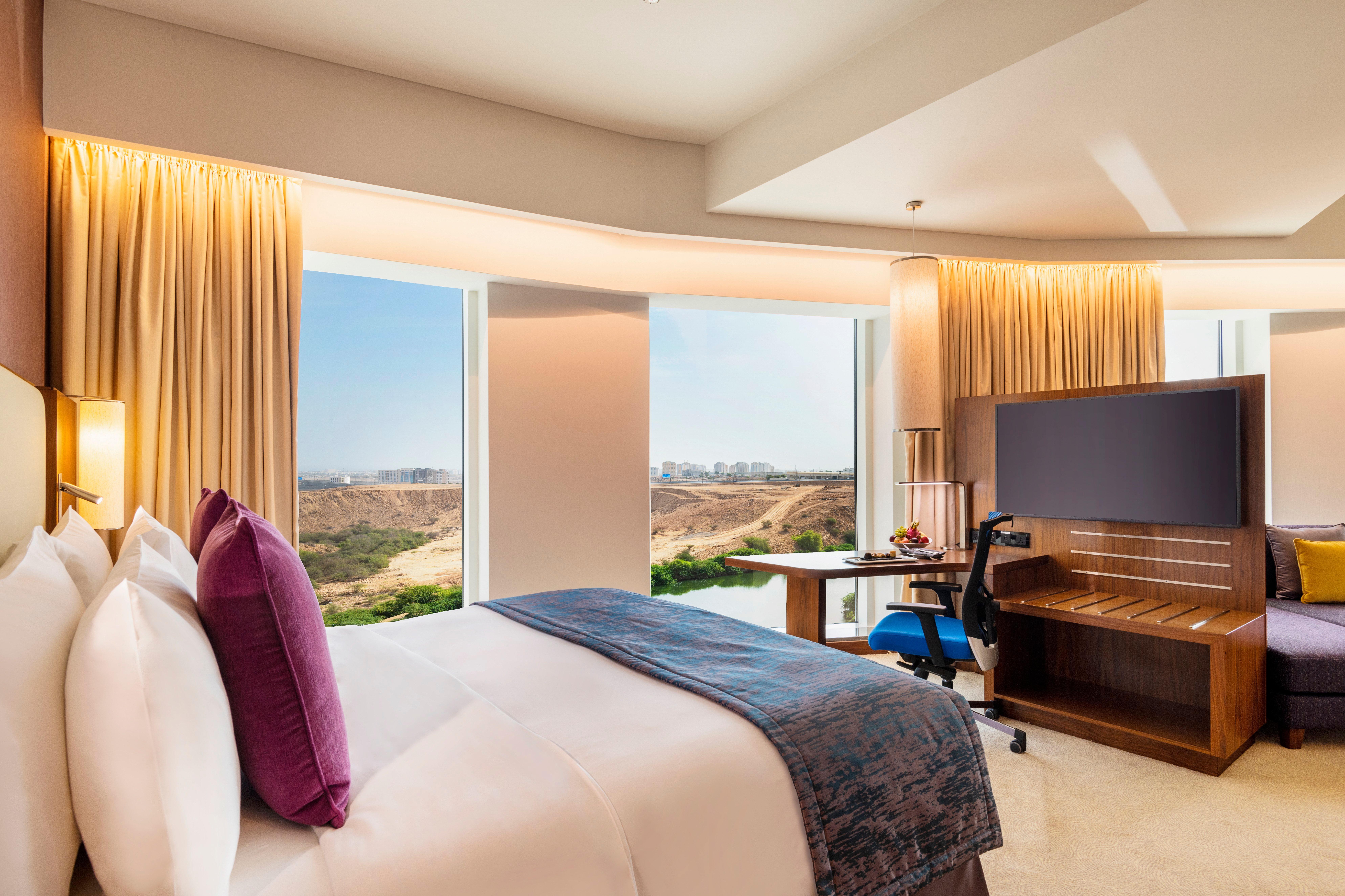 Hotel Crowne Plaza Muscat Ocec By Ihg Esterno foto