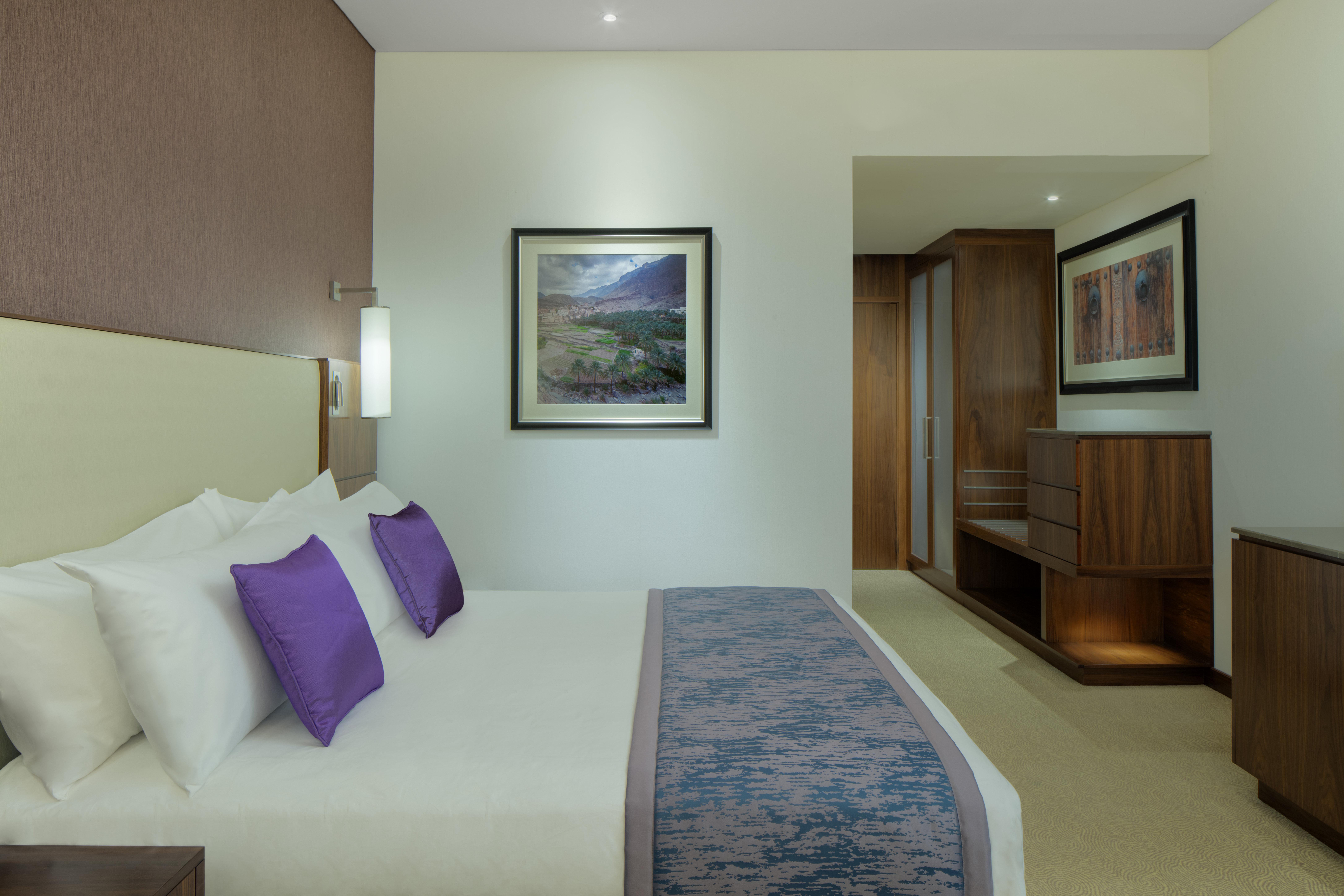 Hotel Crowne Plaza Muscat Ocec By Ihg Esterno foto