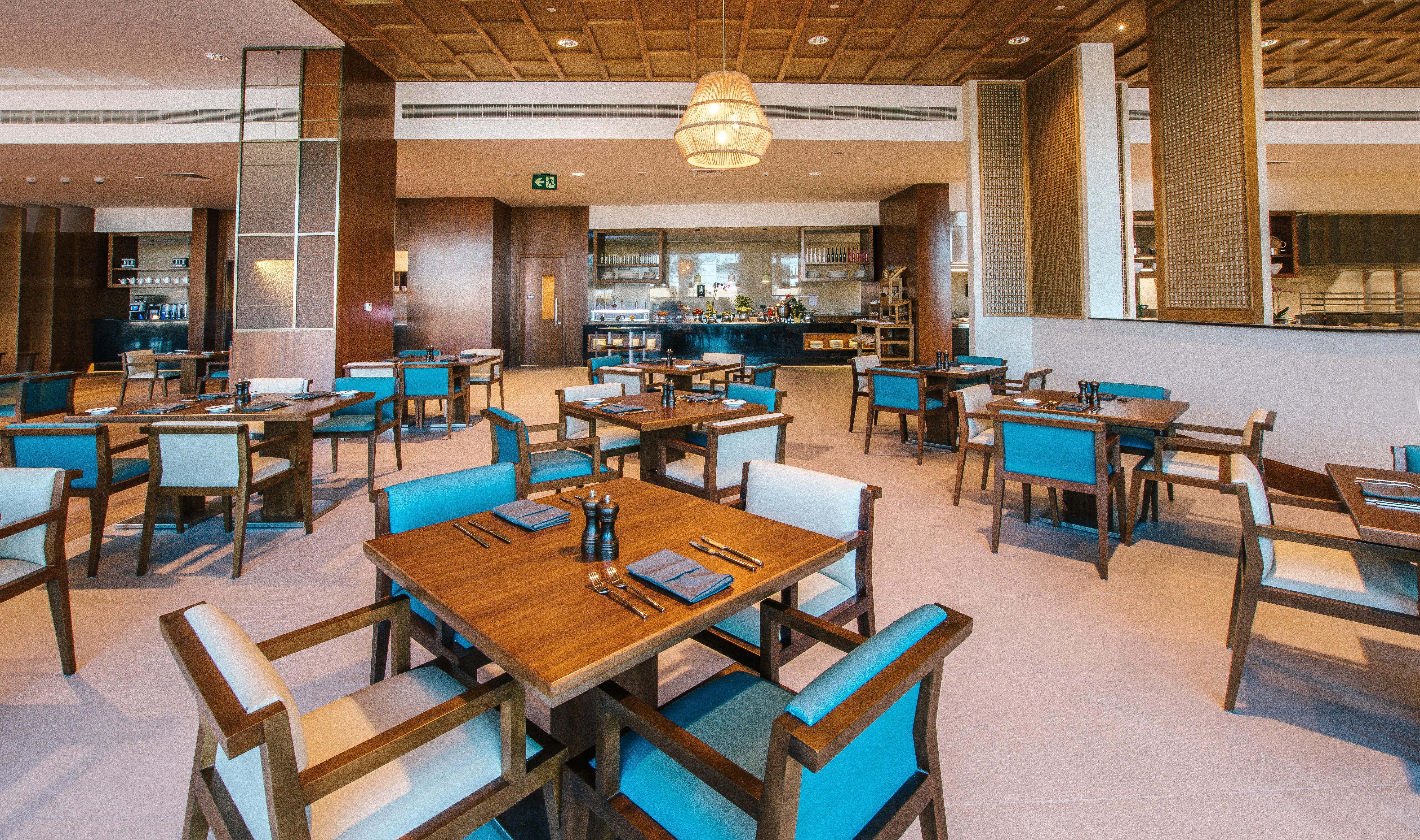 Hotel Crowne Plaza Muscat Ocec By Ihg Esterno foto