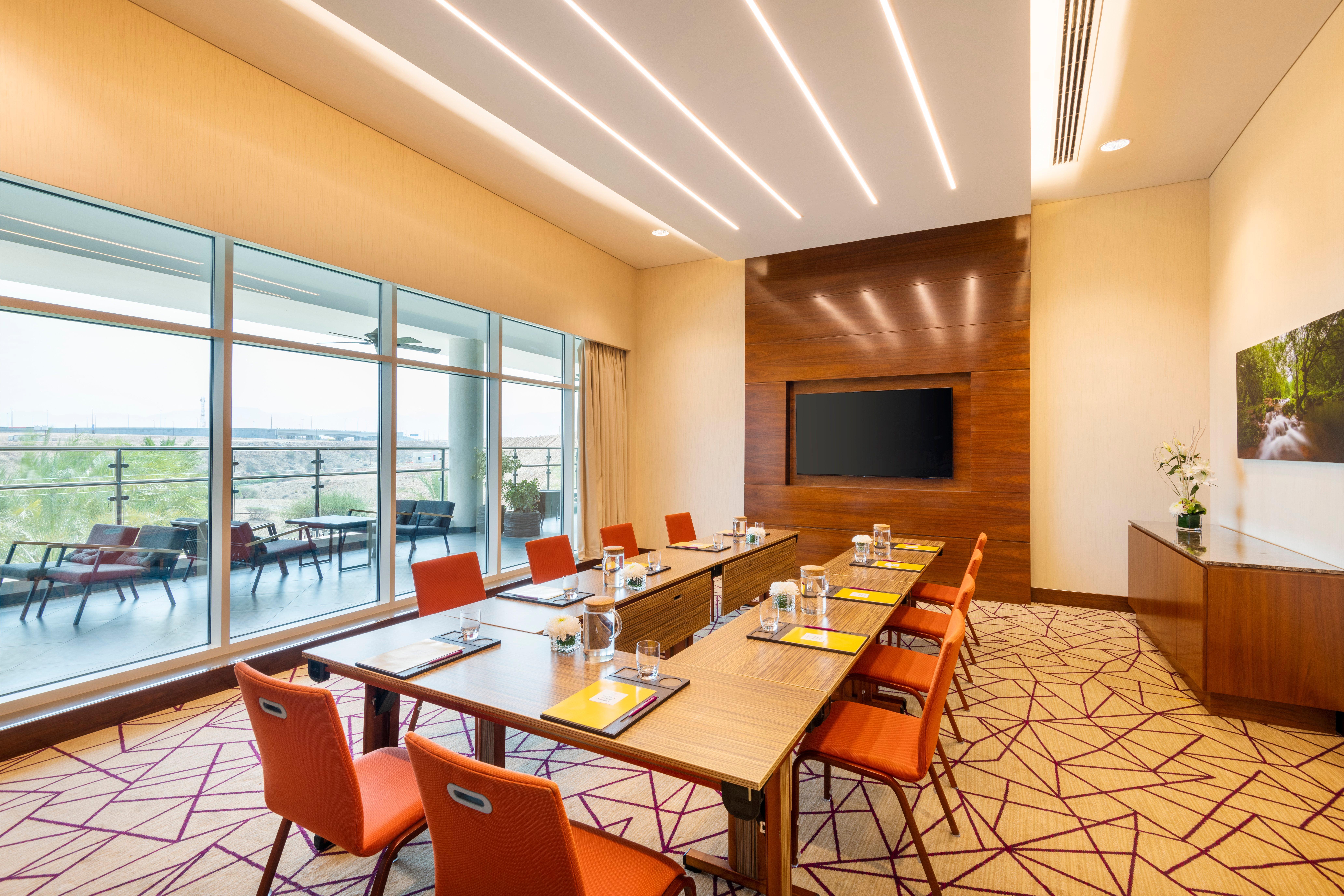 Hotel Crowne Plaza Muscat Ocec By Ihg Esterno foto