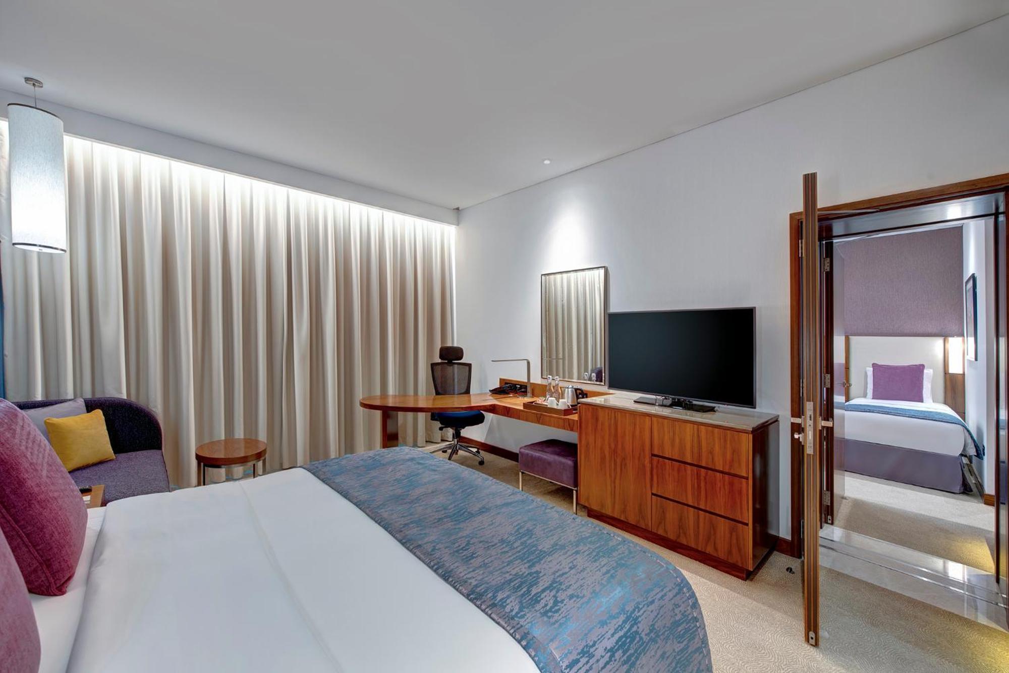 Hotel Crowne Plaza Muscat Ocec By Ihg Esterno foto