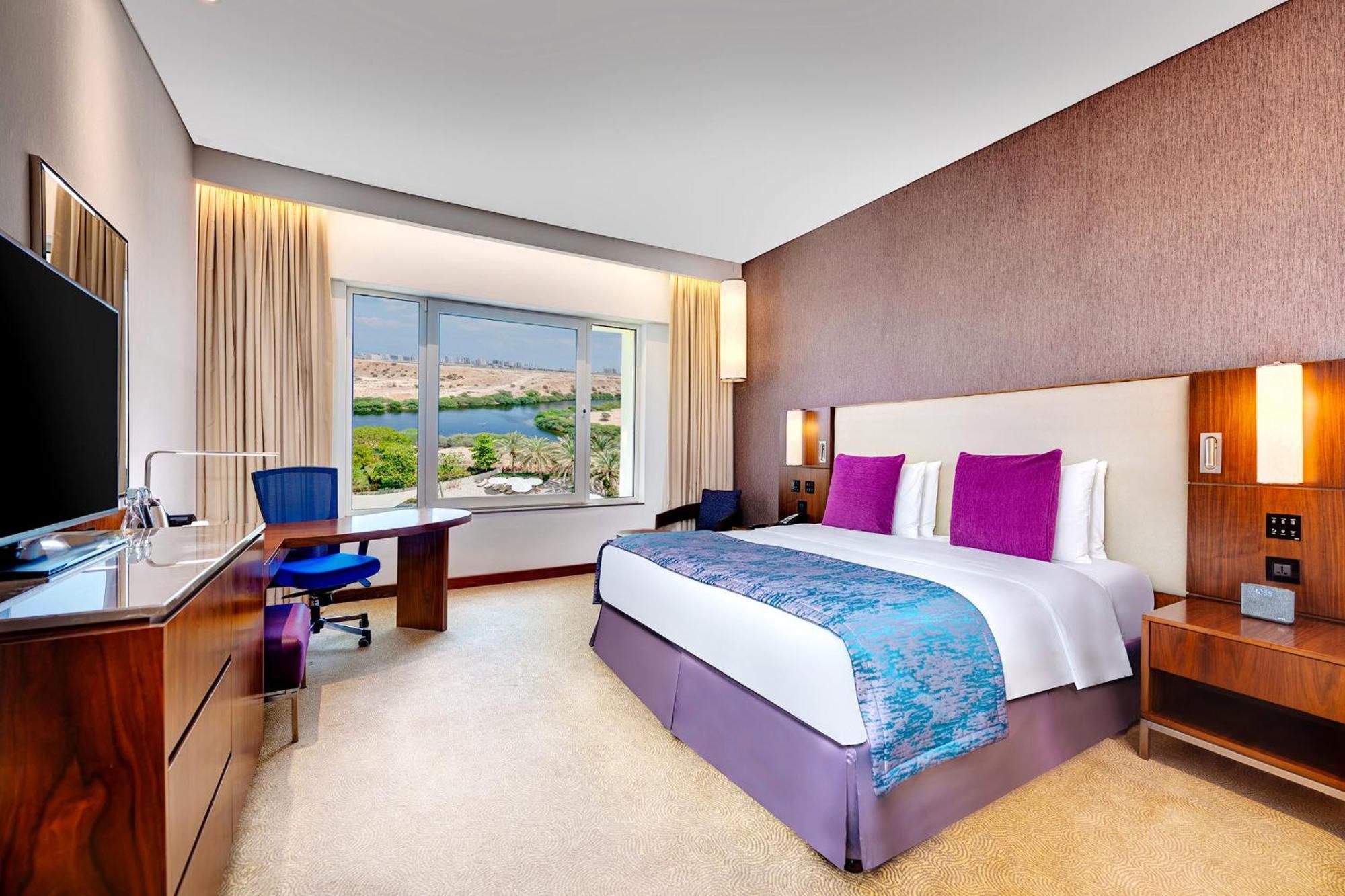 Hotel Crowne Plaza Muscat Ocec By Ihg Esterno foto