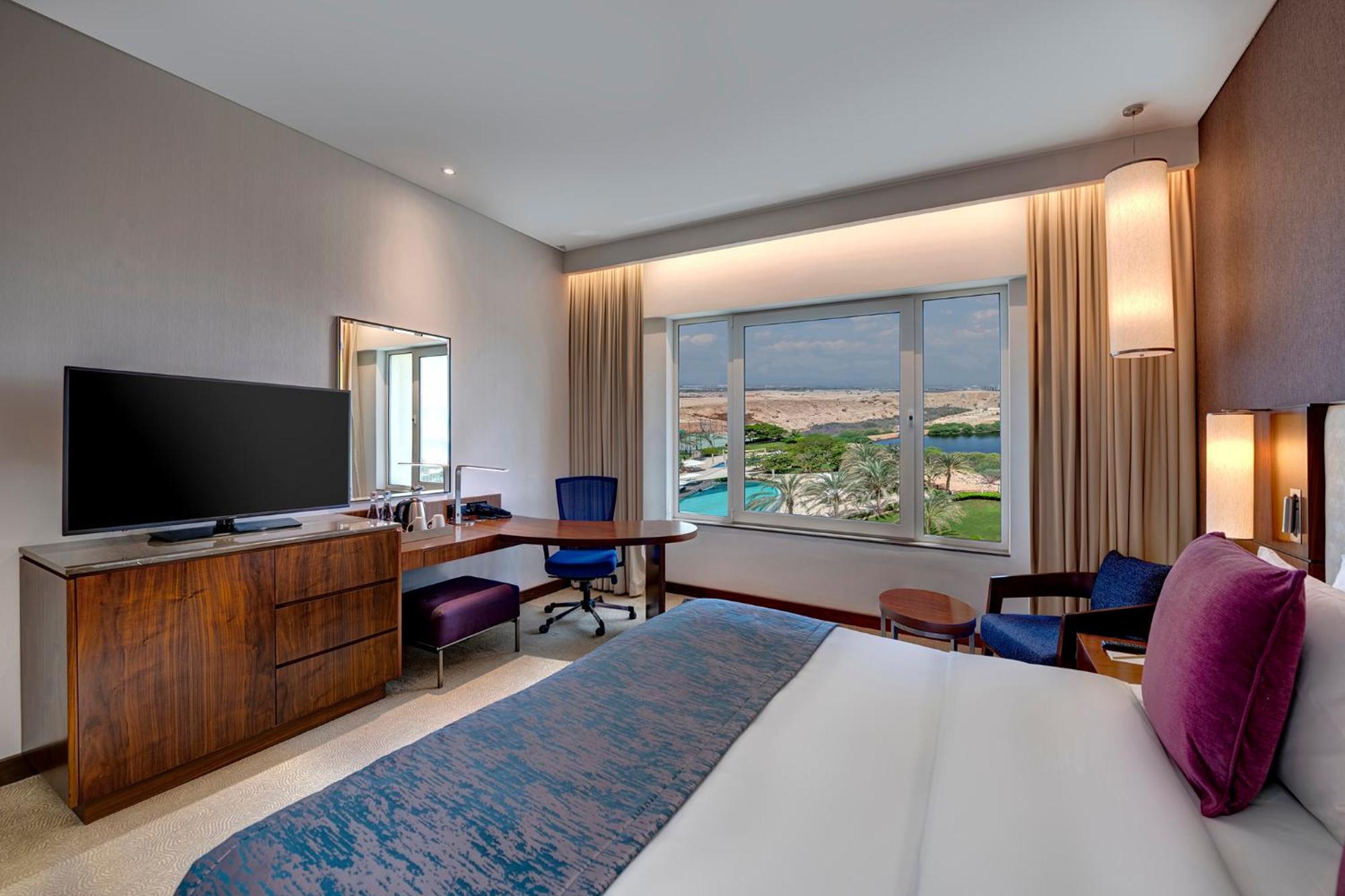 Hotel Crowne Plaza Muscat Ocec By Ihg Esterno foto
