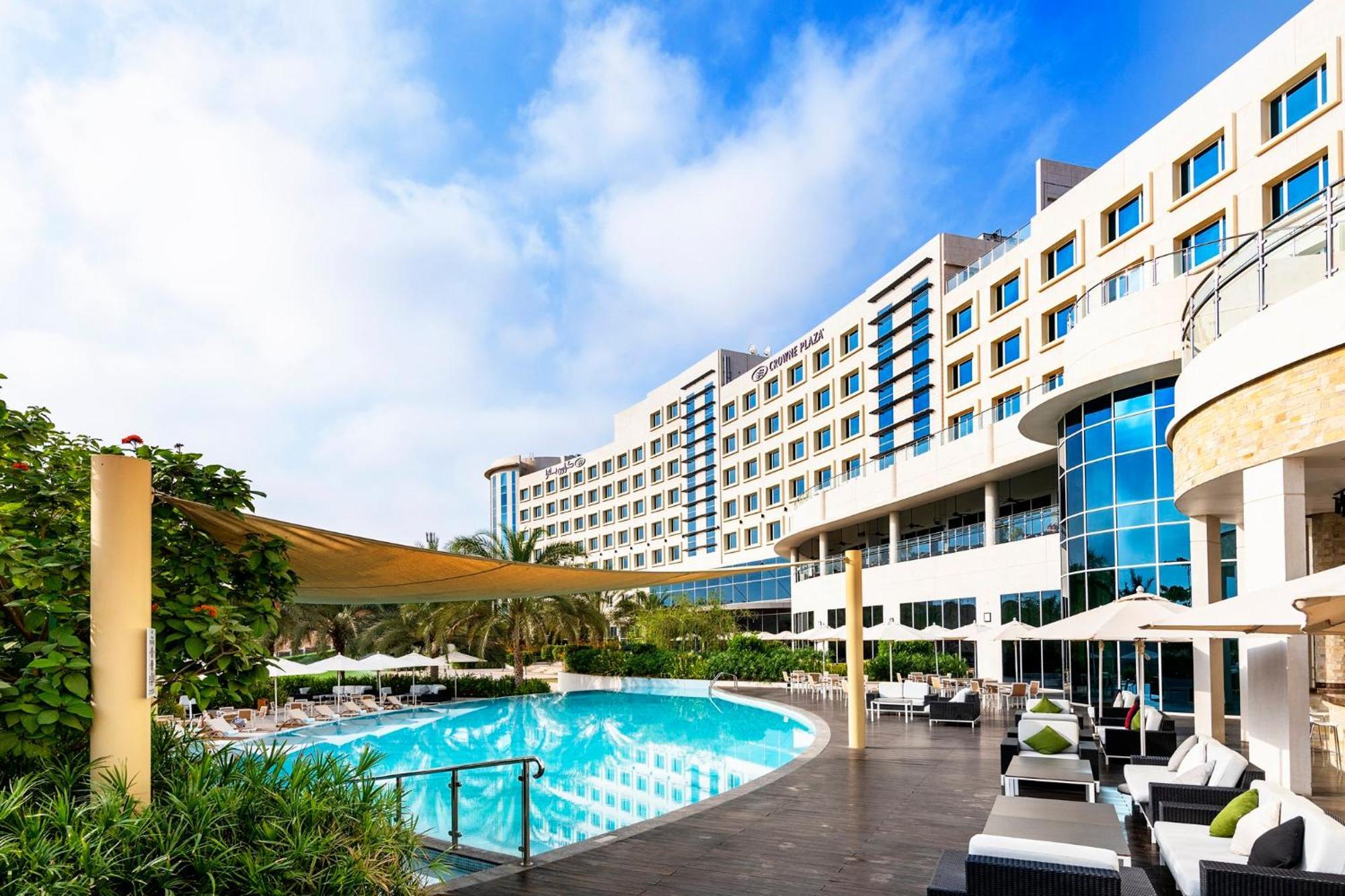 Hotel Crowne Plaza Muscat Ocec By Ihg Esterno foto